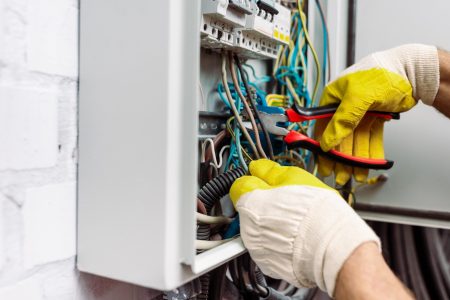 Électricité générale à Montracol – Installation, rénovation et mise aux normes​